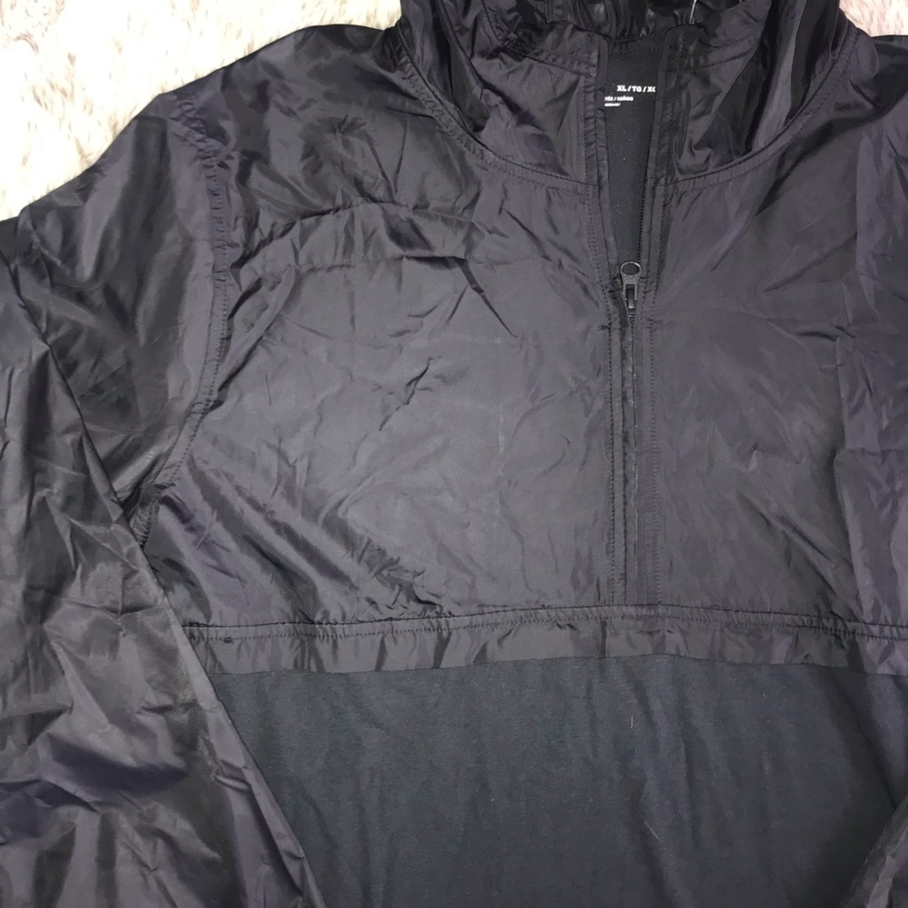 Under Armour pullover - Picture 2 of 6